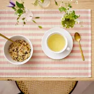 Bordstablett randig rosa, 2-pack - Södahl