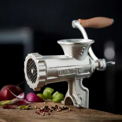 Köttkvarn, nr 8 med kakplattor - Funktion