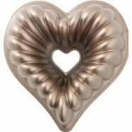 Nordic Ware Kakform Elegant Heart